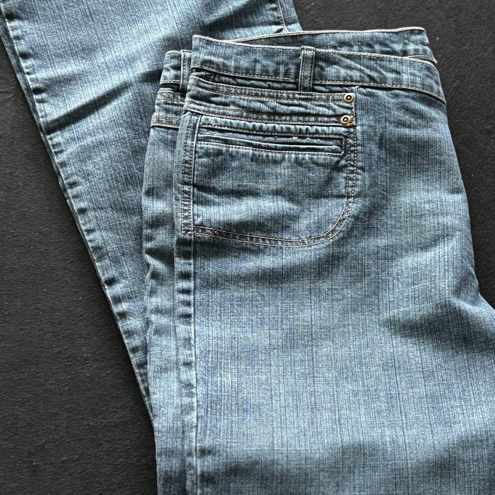 Long Elegant Legs Women's Denim Jeans with Flair Legs; size 20 tall; new w/tags